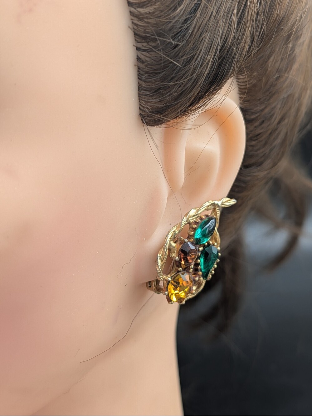 Vintage Mid Century Rhinestone Clip On Earrings Gold Tone Leaf Spray Autumn Gem